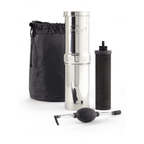 Fontana Berkey Filtrazione Berkey GO Berkey® 0,95 litri - una pompa di adescamento - una bottiglia filtrante, una borsa da viaggio