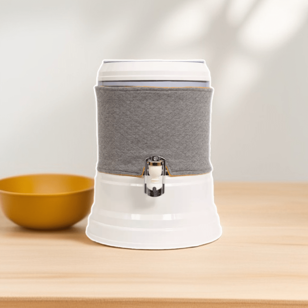 EVA UNITED LTD onderste plastic tankdeksels 12 liter Plastic onderste tankdeksel - Eva Fountain 12 liter - lichtgrijs - gele kleur